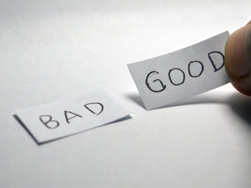 Bad vs. Good Communication Bad vs. Good Communication